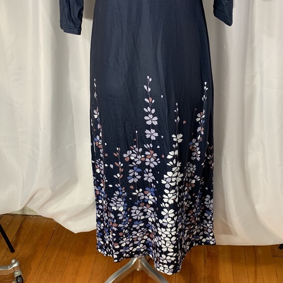Soft Comfy Navy Floral Maxi Dress - Picture 6 of 12